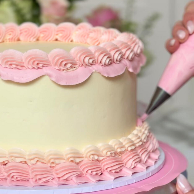 Cake Decorating Masterclass with Lollys Bakes