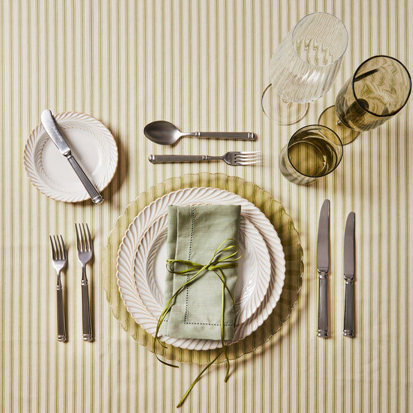 The Shadow Green Tableware Set