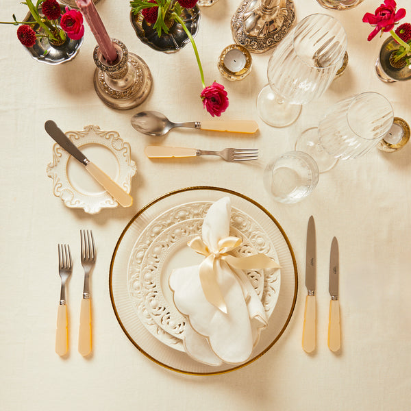 Champagne Trim Scallop Napkin