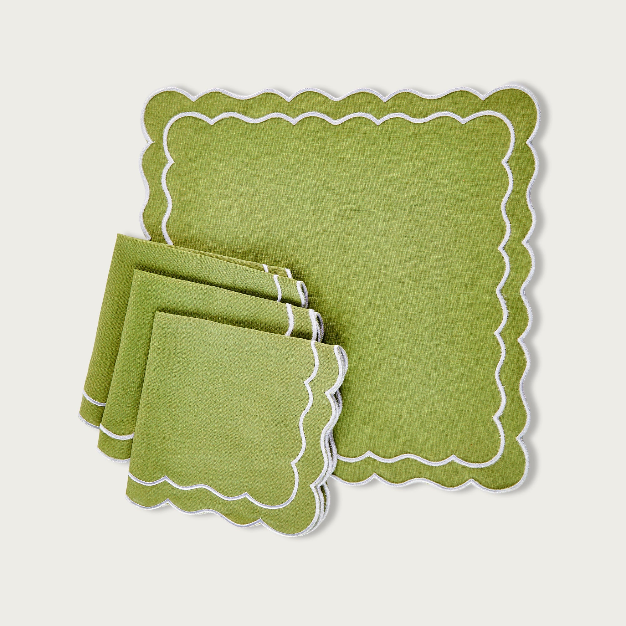 Hunter Green Block Scalloped Dinner Napkins by Saule Parc Set of 4