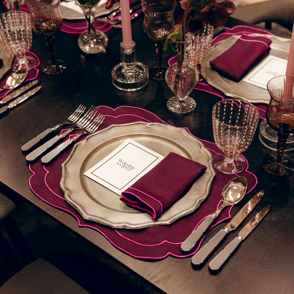 Plum Placemat Arabesque