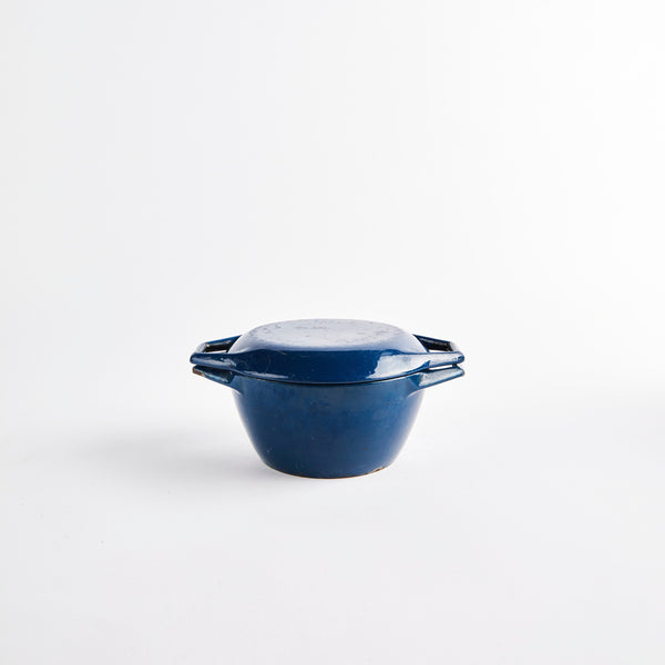 Blue casserole dish.