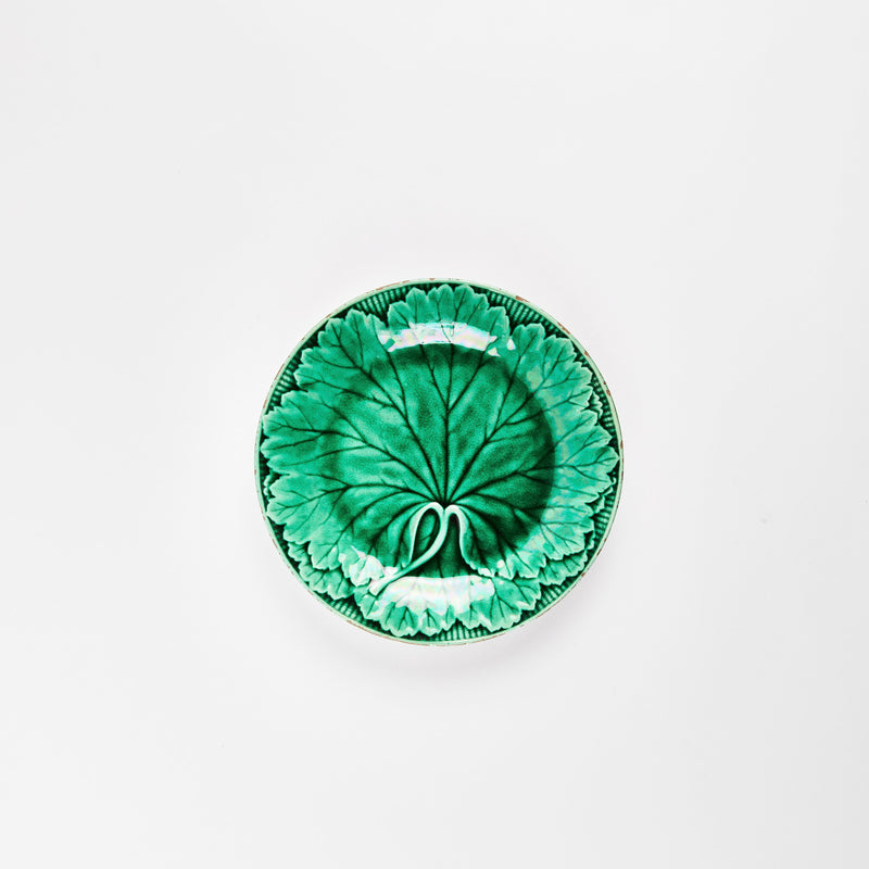 Green leaf plate.