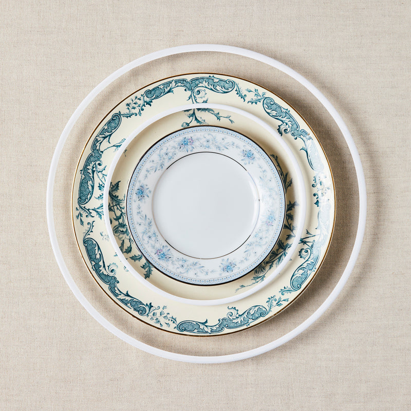 White and blue vintage mixed plates.