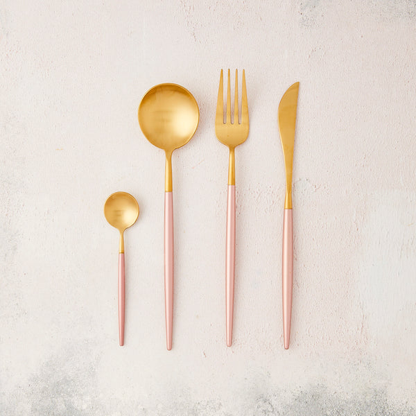 Blush gold cutlery.