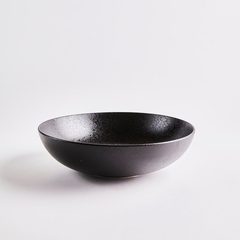Black bowl.