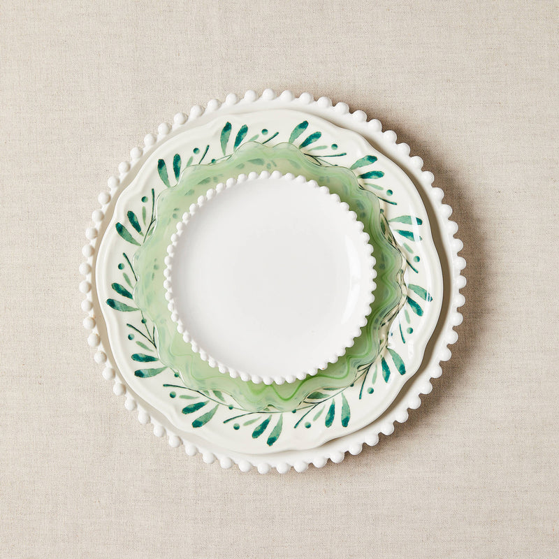 White and green mixed plate set.