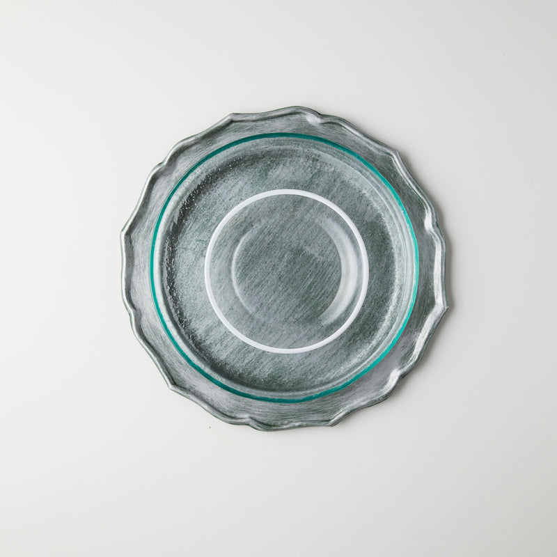 Silver green metallic, clear with green and white rim mixed plate set.