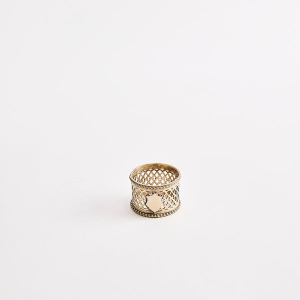 Silver decorative napkin ring.